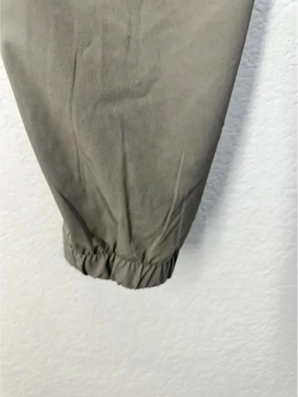Avia Womens's Moisture Wickening  Cargo Pants LARGE NWT - Picture 5 of 5